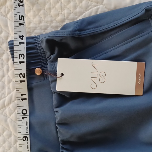 CALIA TrueLight Mid-Rise Bermuda Shorts - NWT - Picture 11 of 13